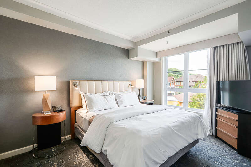 Hotel Bedroom area at Blue Mountains